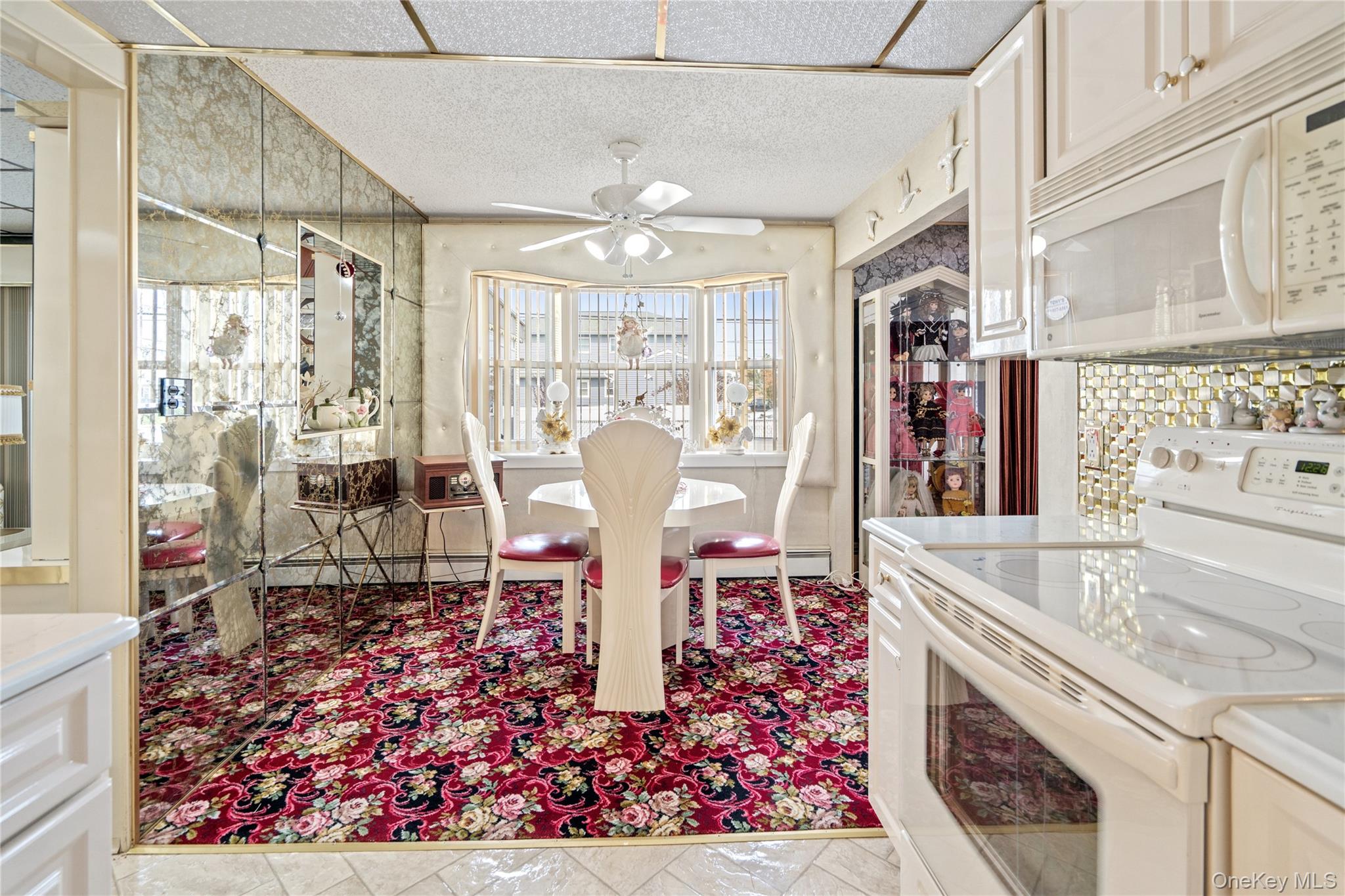 #15 photo, 697 N Fulton Avenue, Lindenhurst , NY 11757