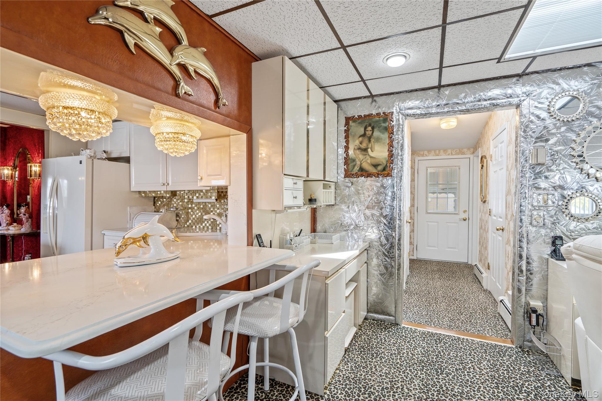 #16 photo, 697 N Fulton Avenue, Lindenhurst , NY 11757