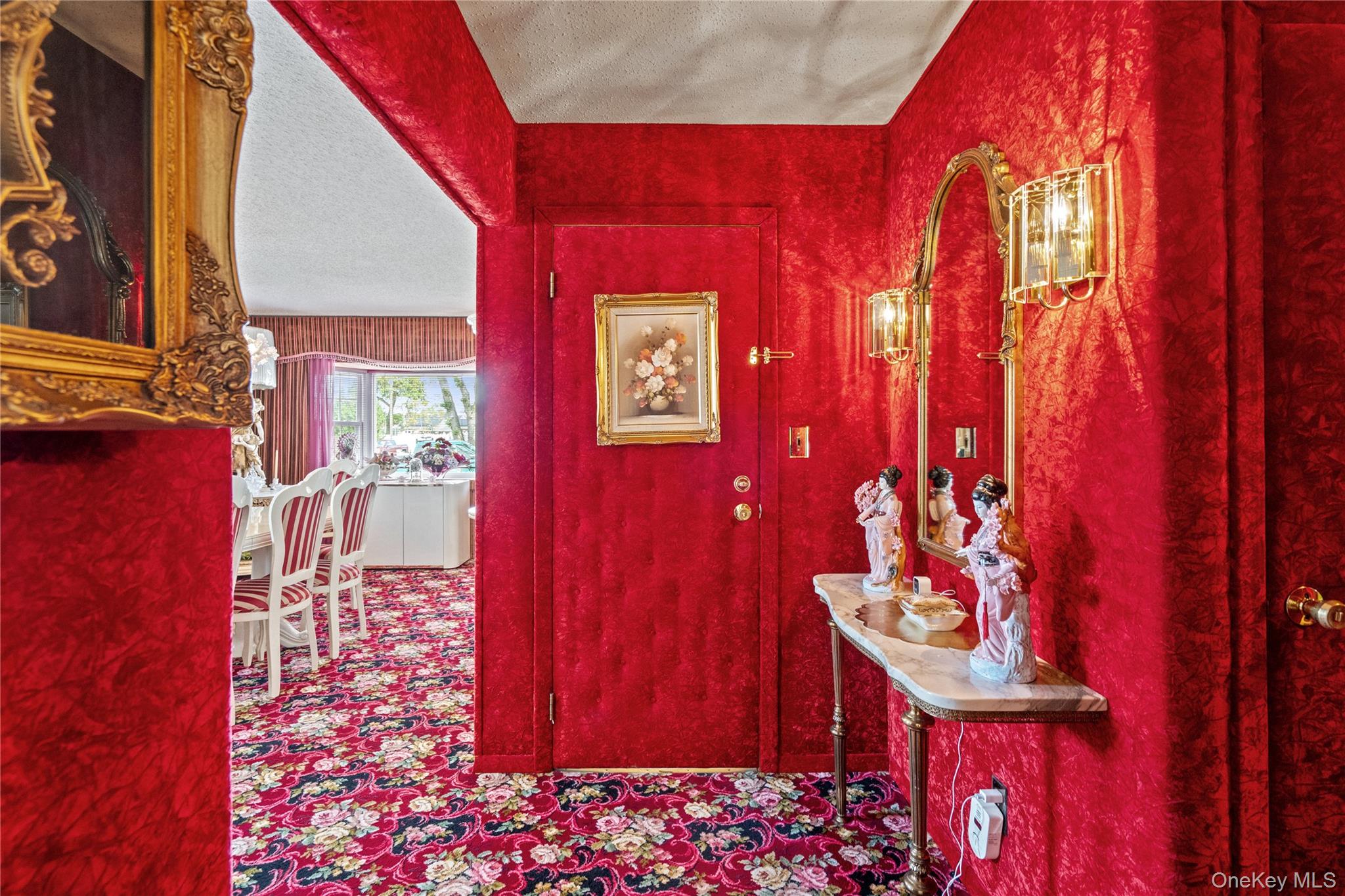 #7 photo, 697 N Fulton Avenue, Lindenhurst , NY 11757