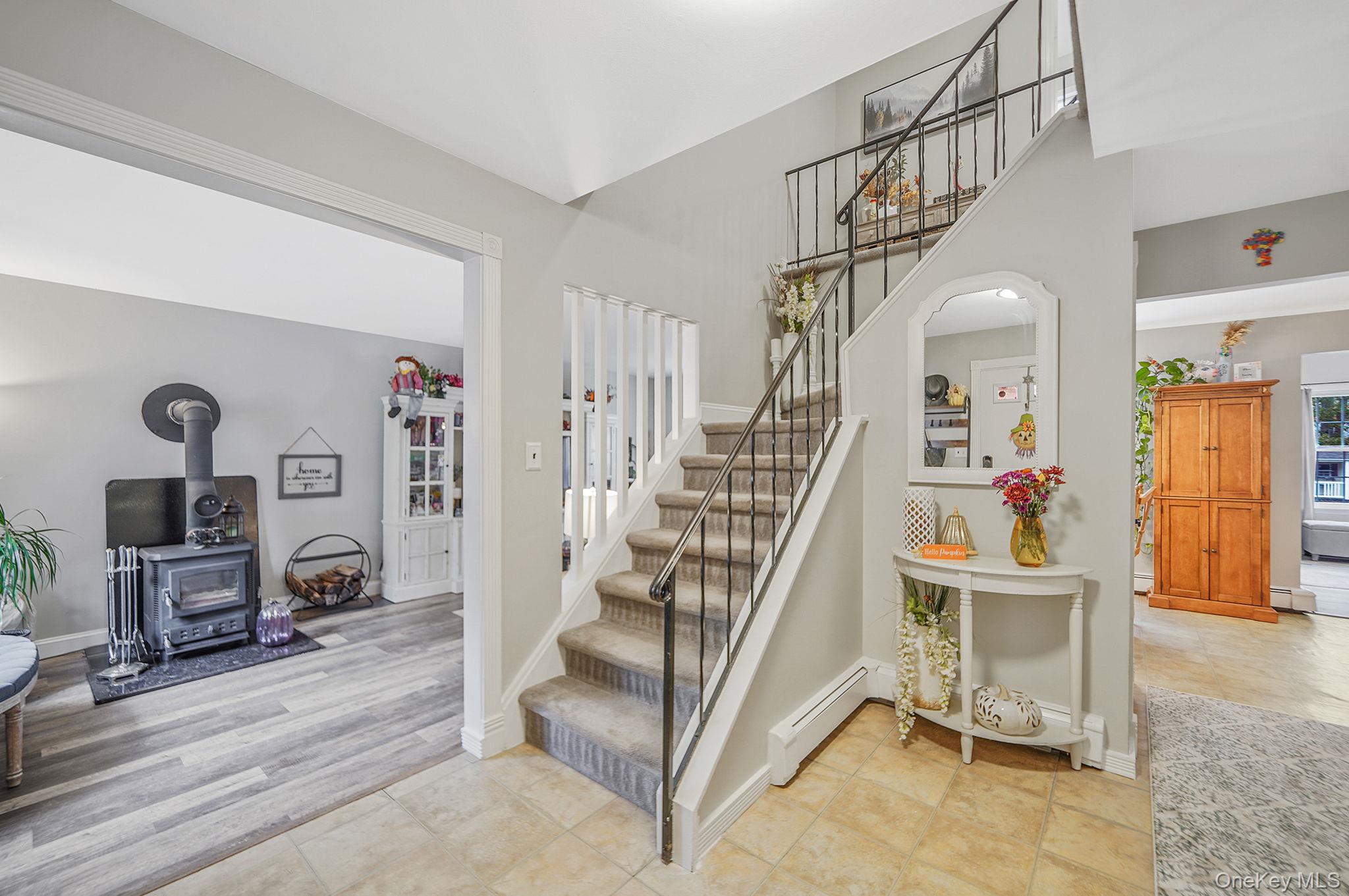 #4 photo, 444 Puritan Drive, Shirley , NY 11967