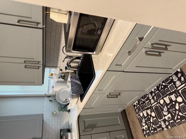 #4 photo, 679 E 241st Street, Bronx , NY 10470