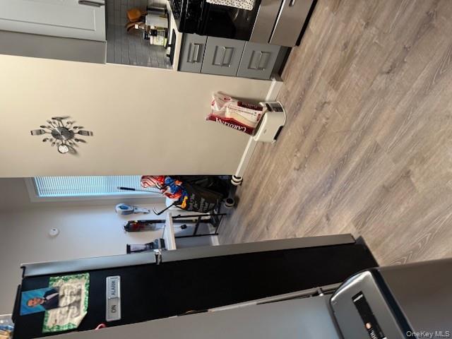 #5 photo, 679 E 241st Street, Bronx , NY 10470