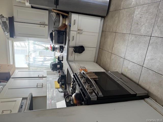 #6 photo, 679 E 241st Street, Bronx , NY 10470