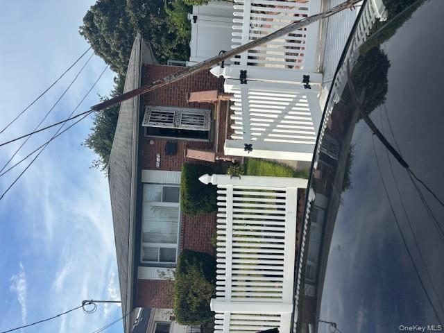 #1 photo, 21215 104th Road, クイーンズ区 Queens Village , NY 11429