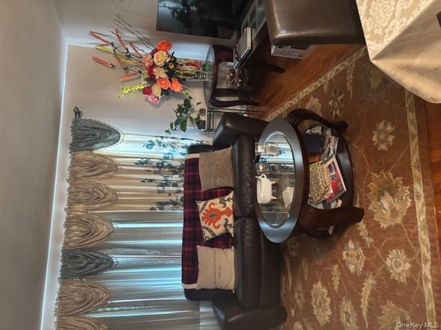 #2 photo, 21215 104th Road, クイーンズ区 Queens Village , NY 11429