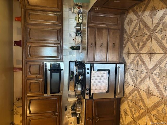 #5 photo, 21215 104th Road, クイーンズ区 Queens Village , NY 11429