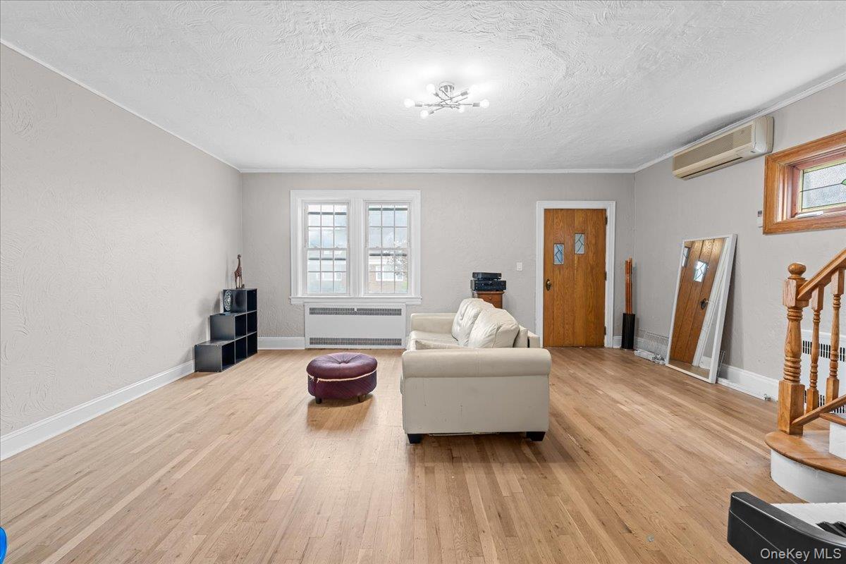 #13 photo, 128 Kimball Terrace, Yonkers , NY 10704