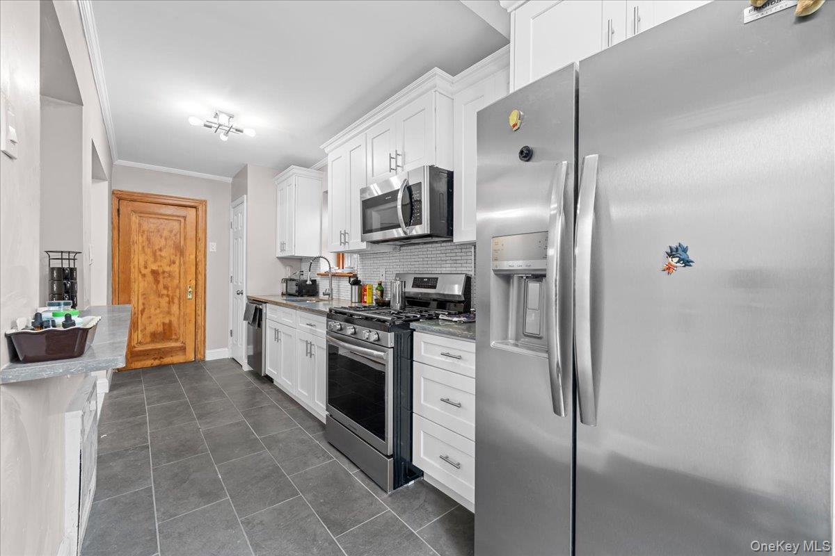 #6 photo, 128 Kimball Terrace, Yonkers , NY 10704