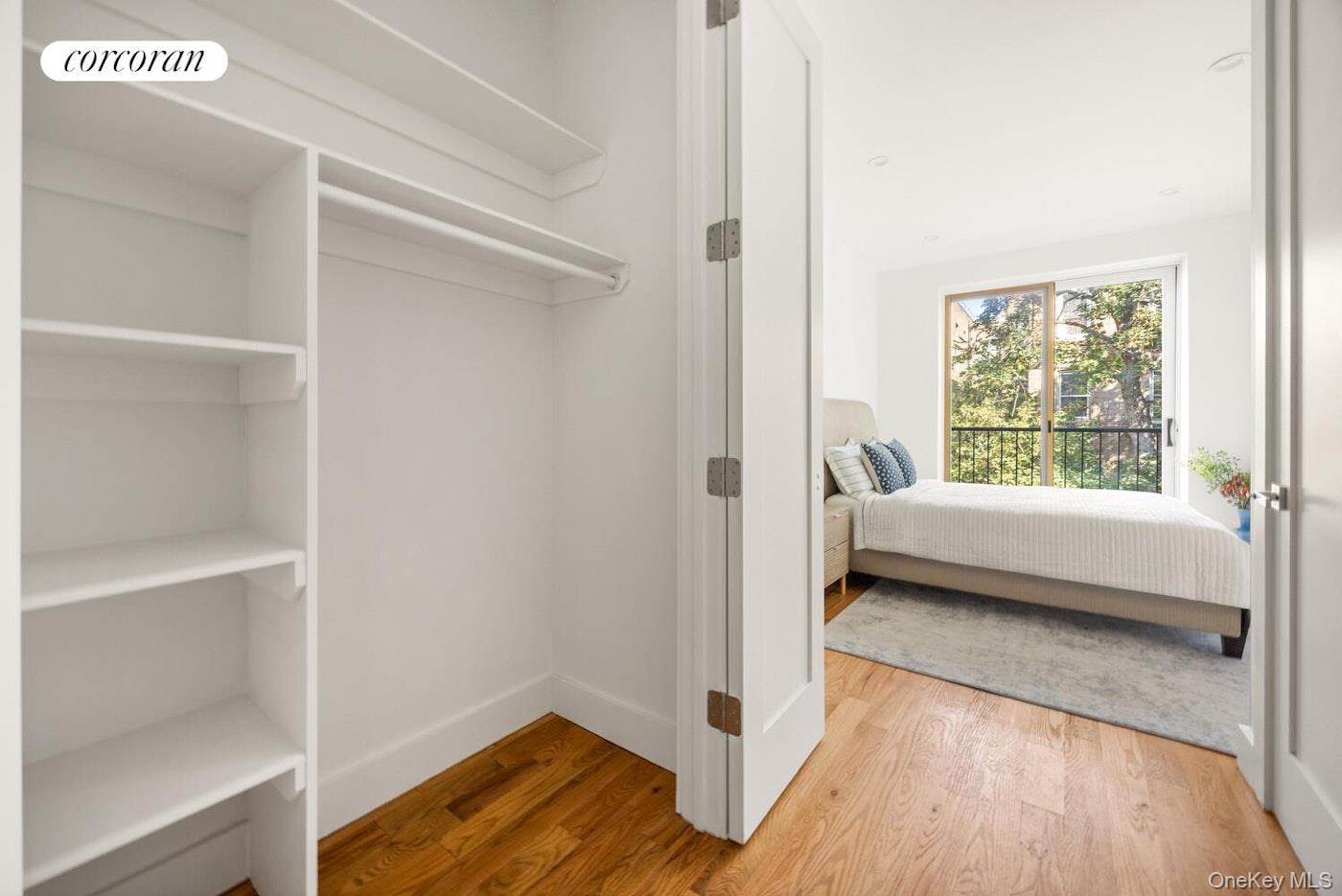 #5 photo, 247 Mount Hope Place, ブロンクス区 Bronx , NY 10457