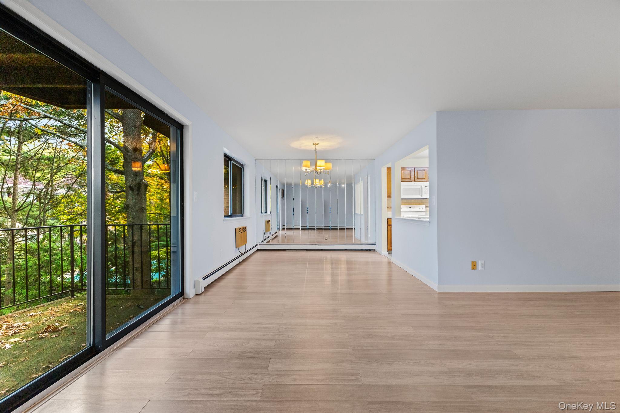 #3 photo, 508 Central Park Avenue, Scarsdale , NY 10583