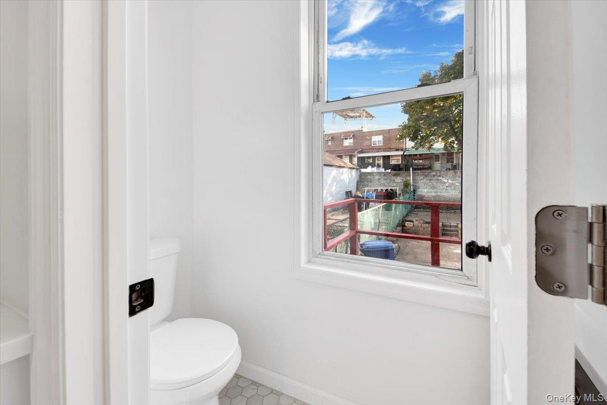 #16 photo, 3232 Fenton Avenue, ブロンクス区 Bronx , NY 10469