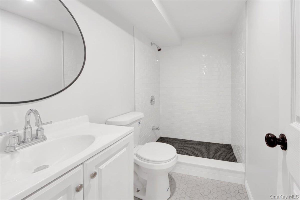 #18 photo, 3232 Fenton Avenue, ブロンクス区 Bronx , NY 10469