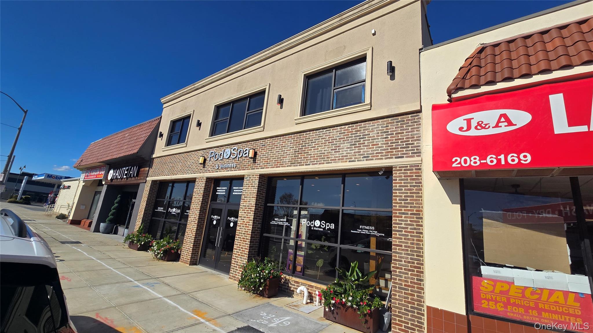 #2 photo, 221-223 E Park Avenue, ナッソー郡 Long Beach , NY 11561