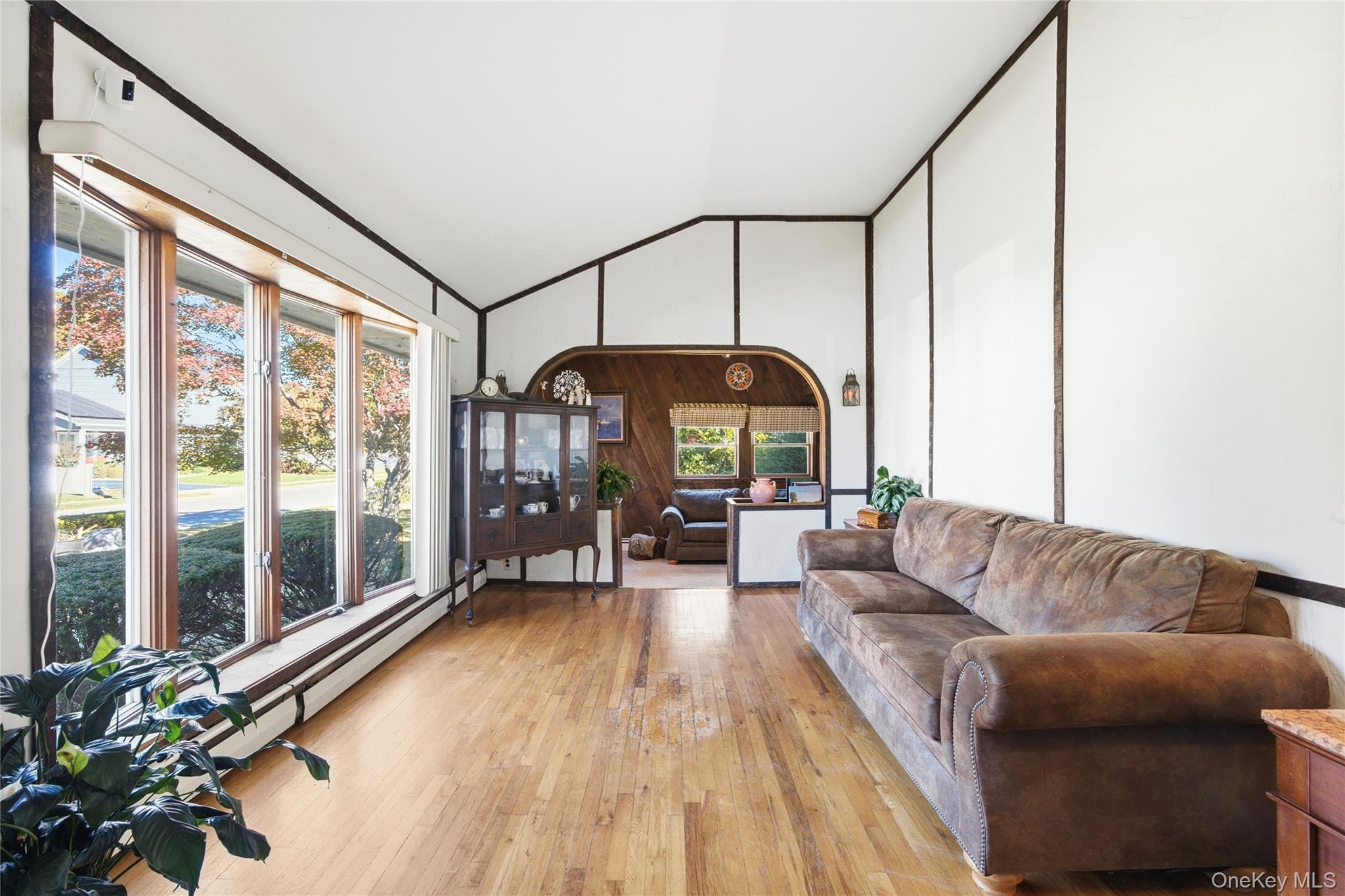 #3 photo, 68 7th Street, Bay Shore , NY 11706