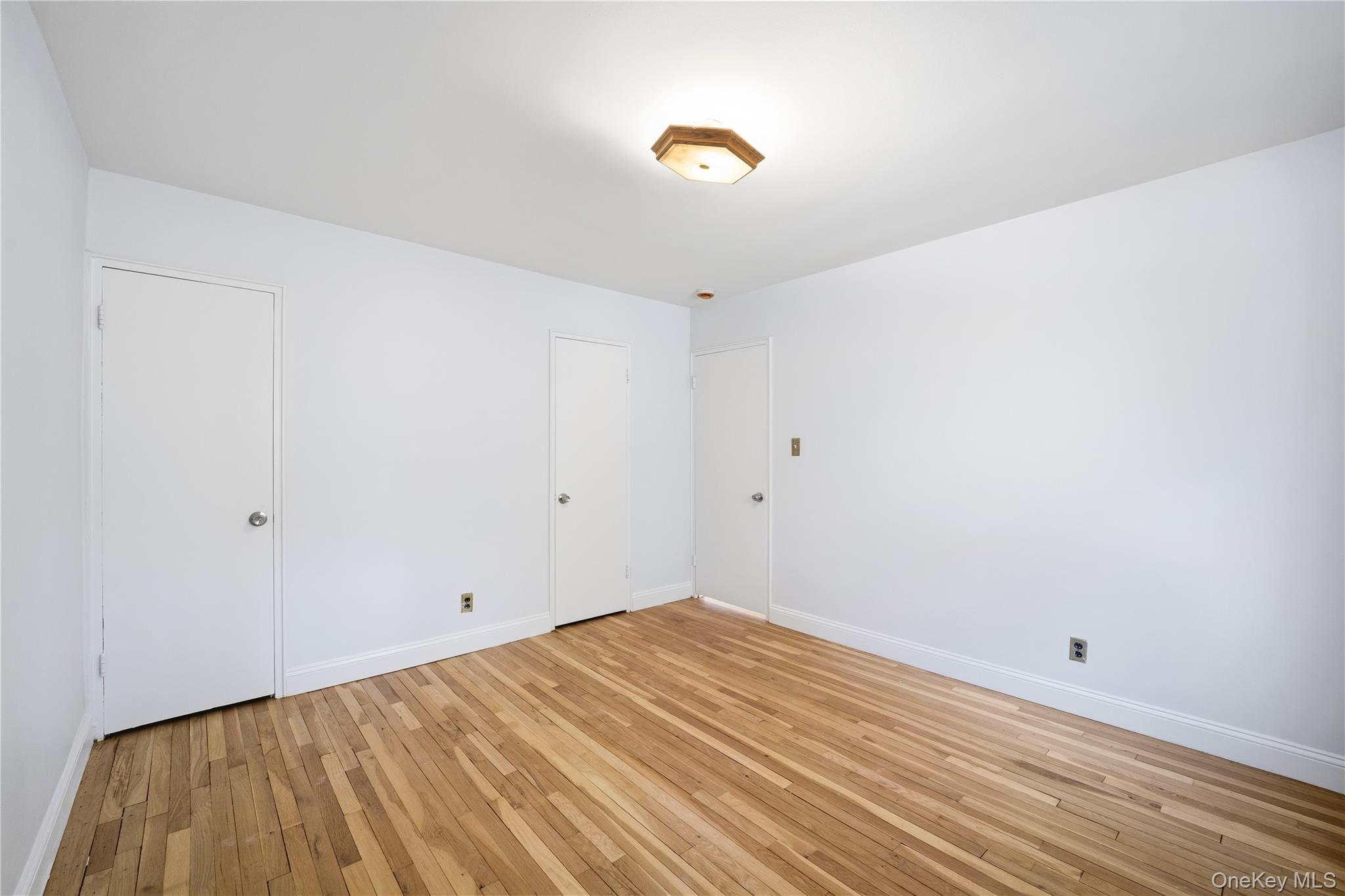 #15 photo, 228-08 Stronghurst Avenue, Queens Village , NY 11427