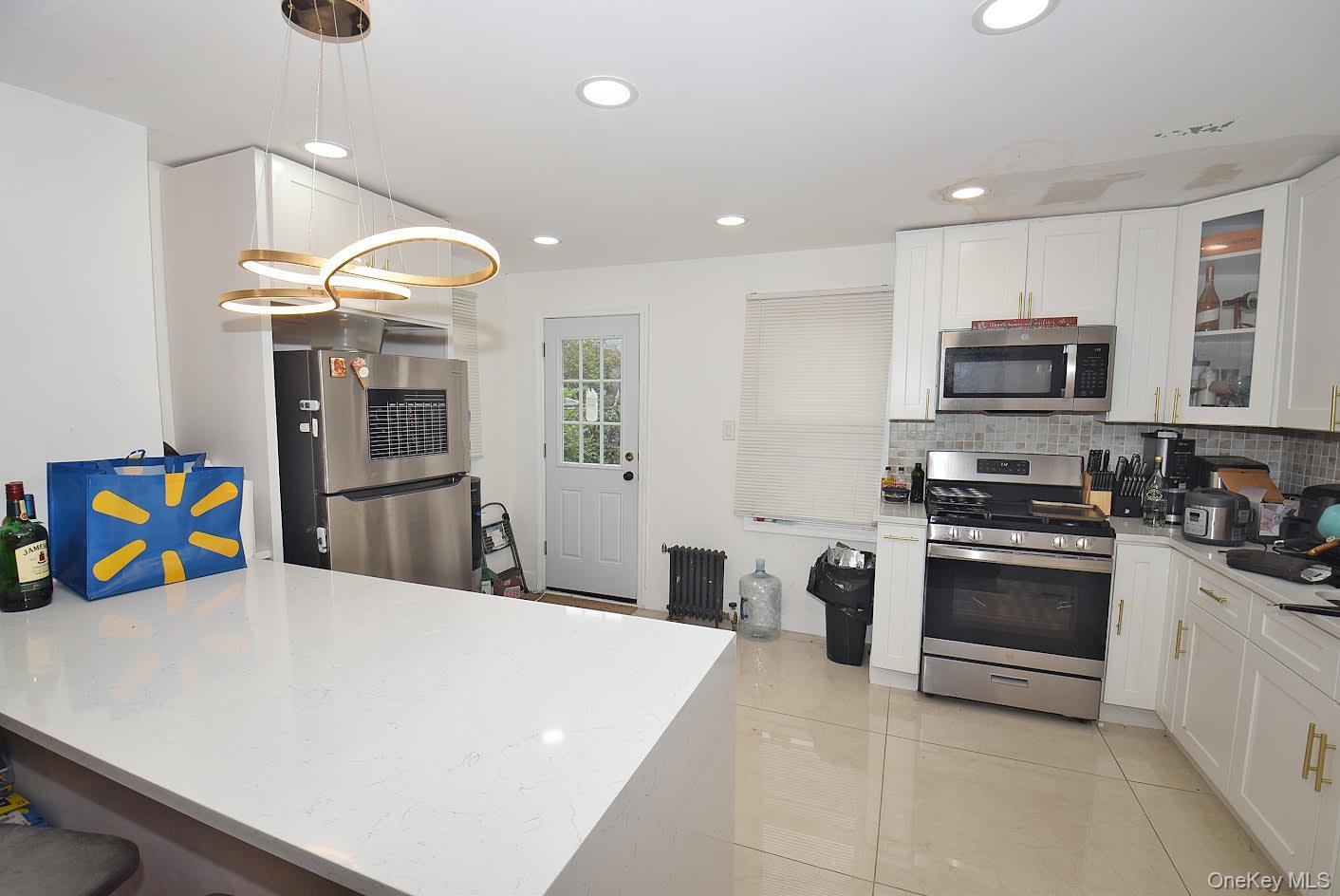 #13 photo, 16414 81st Avenue, クイーンズ区 Jamaica Estates , NY 11432