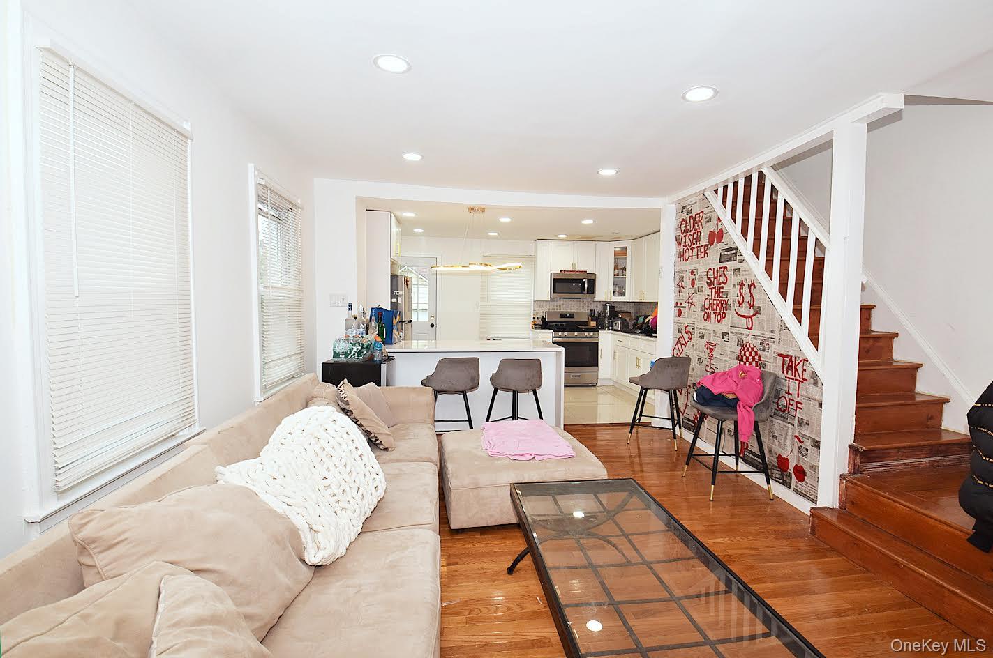 #14 photo, 16414 81st Avenue, クイーンズ区 Jamaica Estates , NY 11432