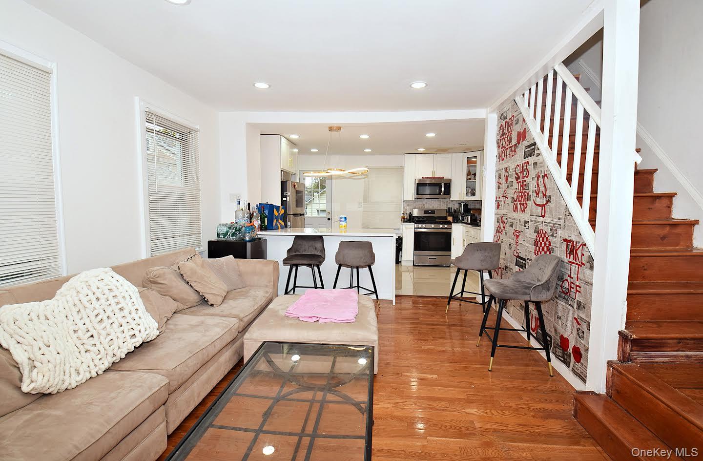 #17 photo, 16414 81st Avenue, クイーンズ区 Jamaica Estates , NY 11432