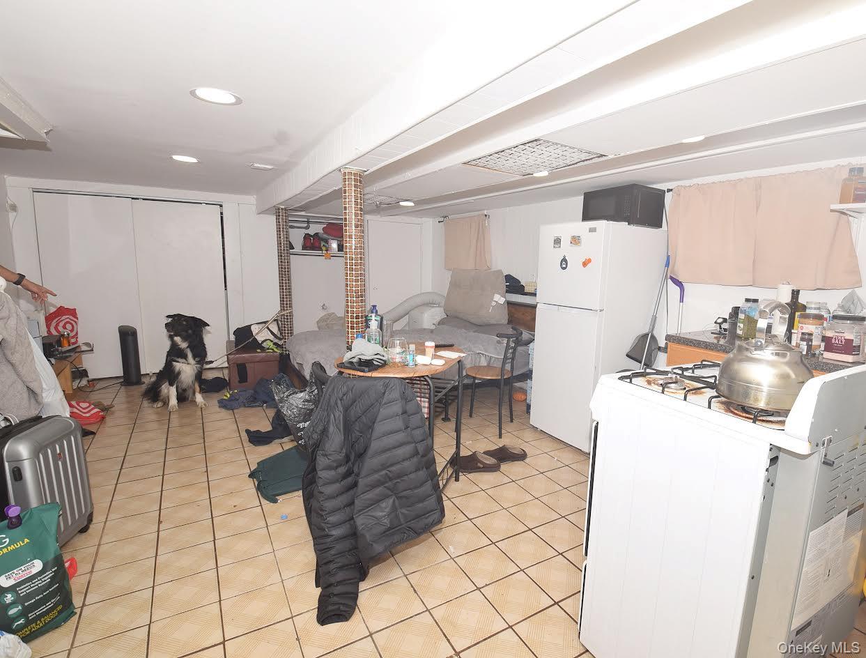 #9 photo, 16414 81st Avenue, クイーンズ区 Jamaica Estates , NY 11432