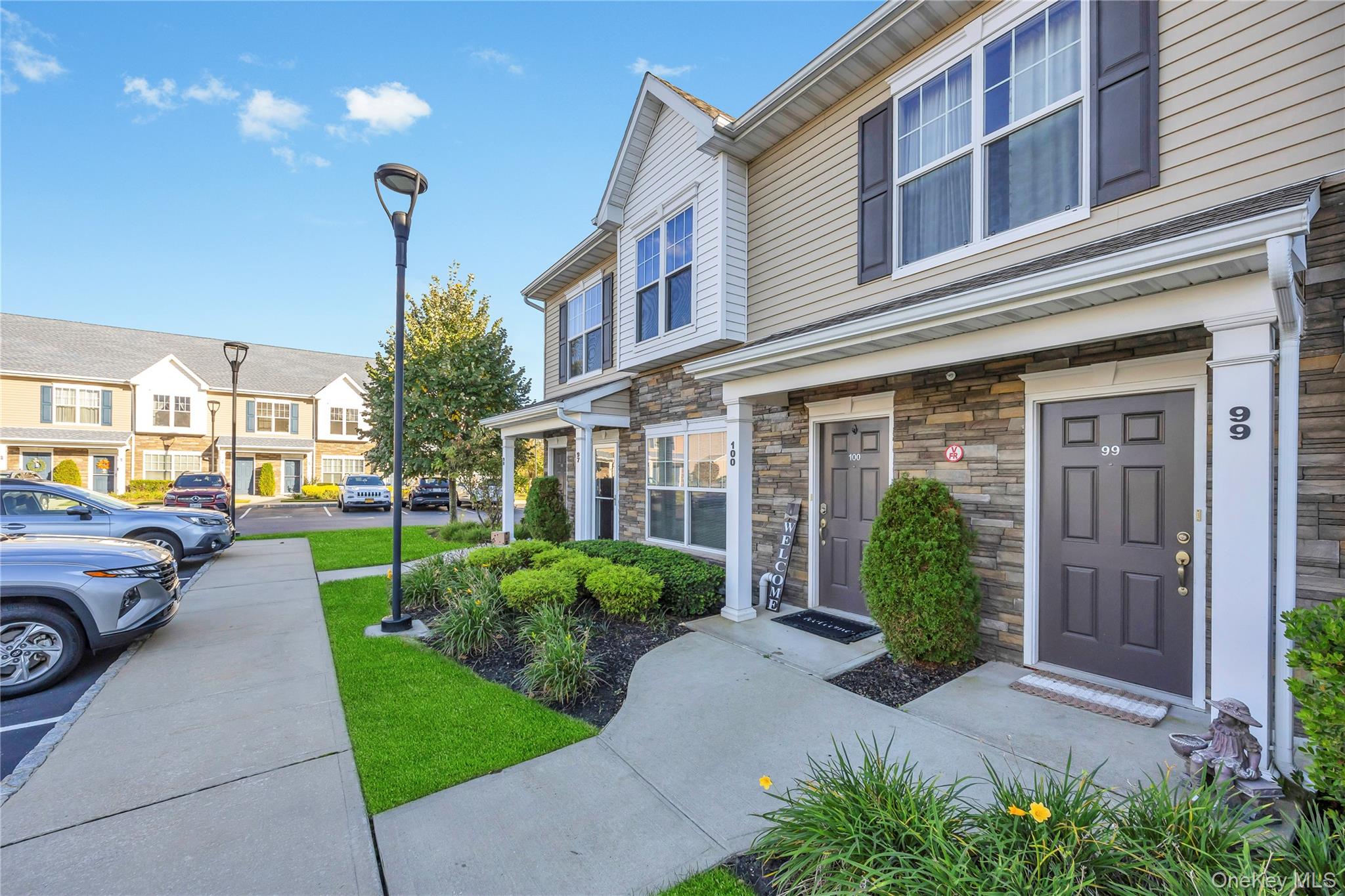 #2 photo, 100 Weatherby Lane, サフォーク郡 Central Islip , NY 11722