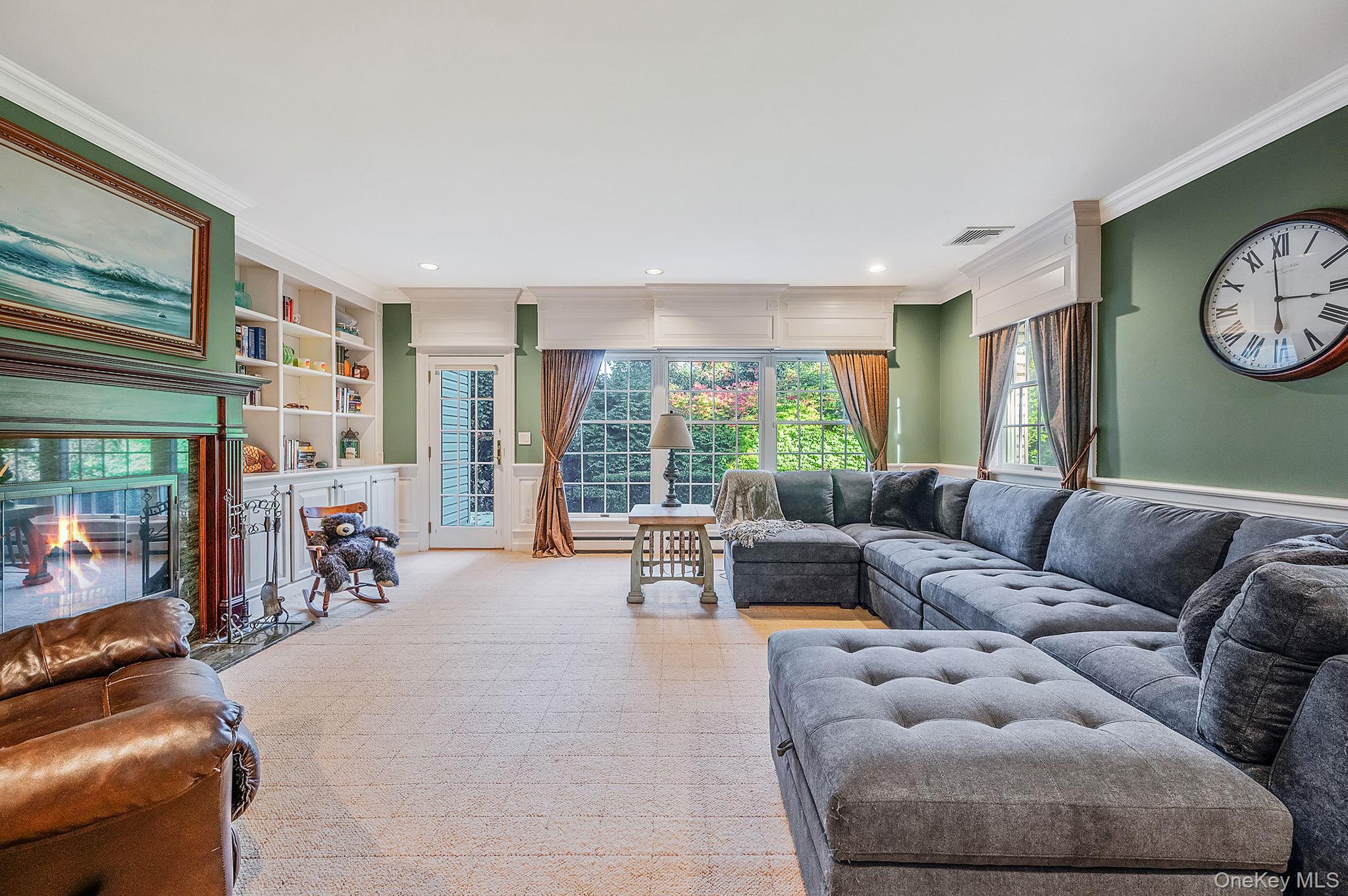 #11 photo, 15 Riviera Court, Great River , NY 11739