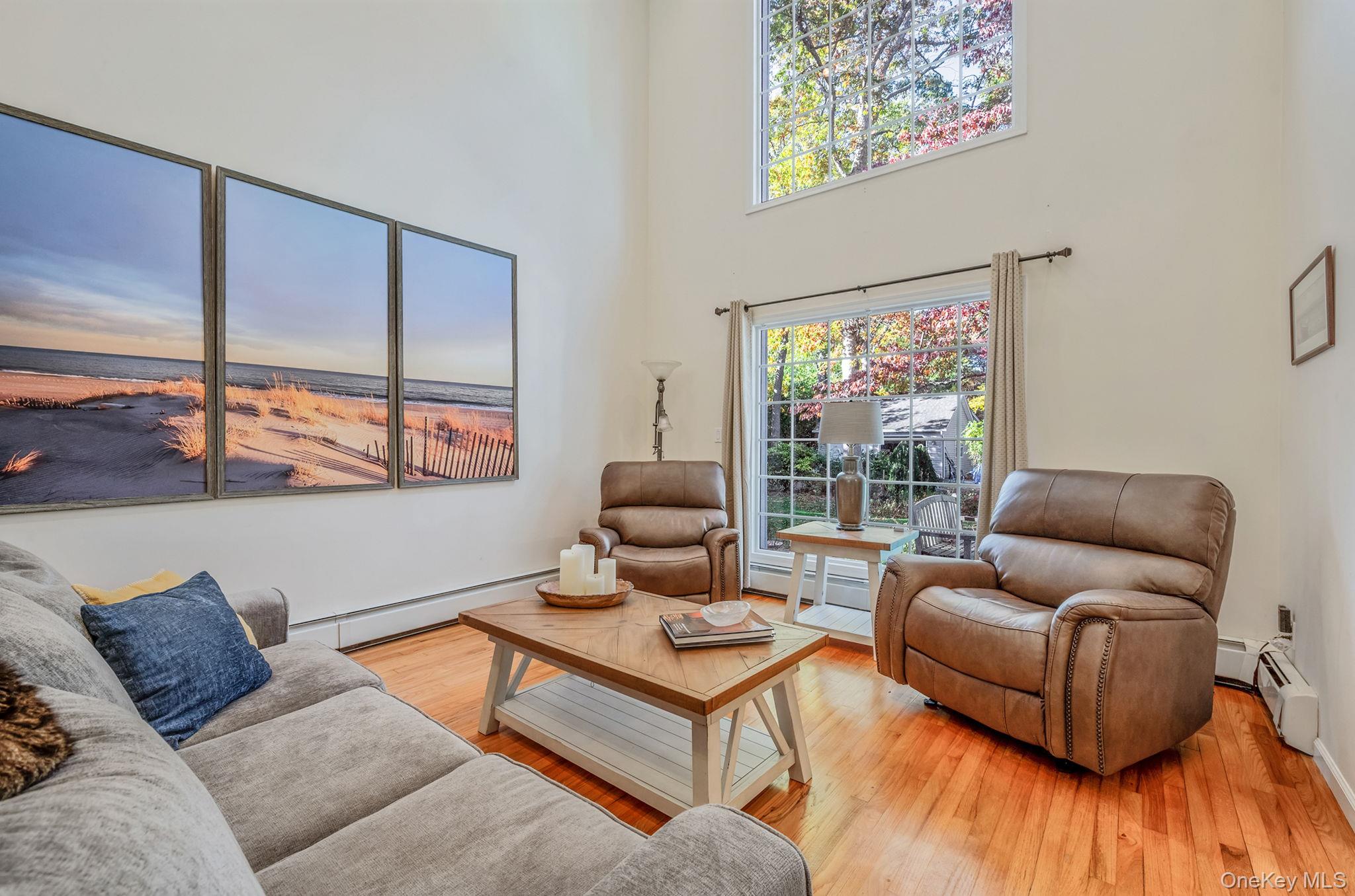 #12 photo, 15 Riviera Court, Great River , NY 11739