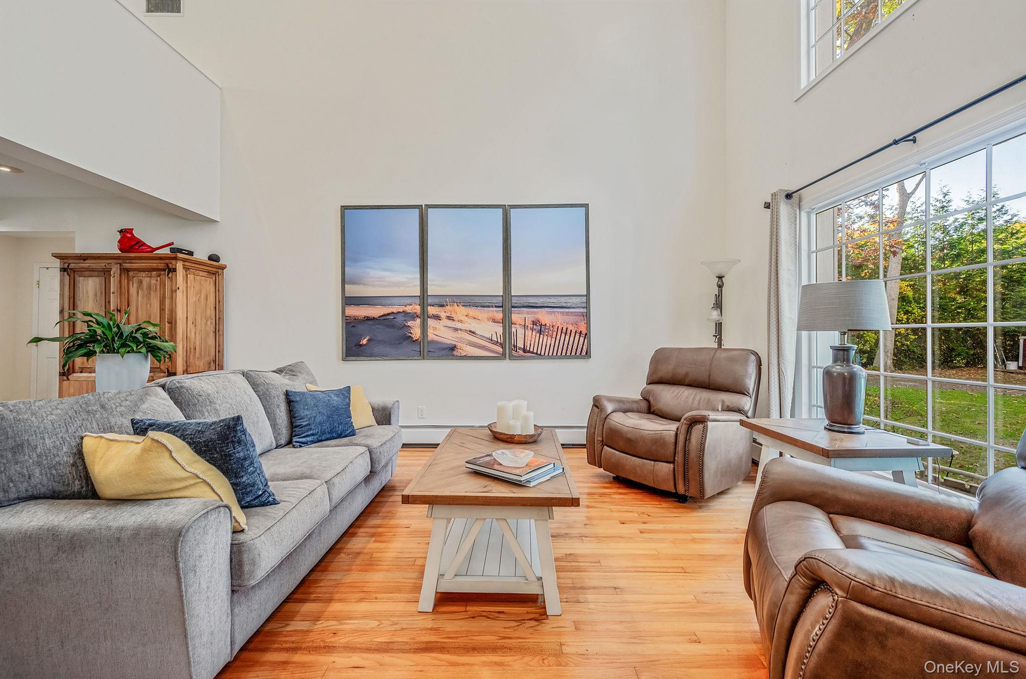 #13 photo, 15 Riviera Court, Great River , NY 11739