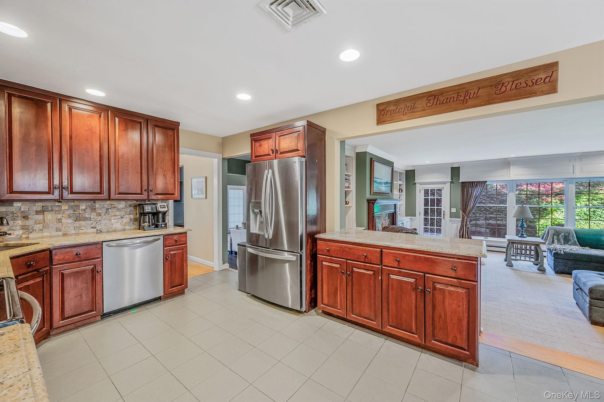 #17 photo, 15 Riviera Court, Great River , NY 11739