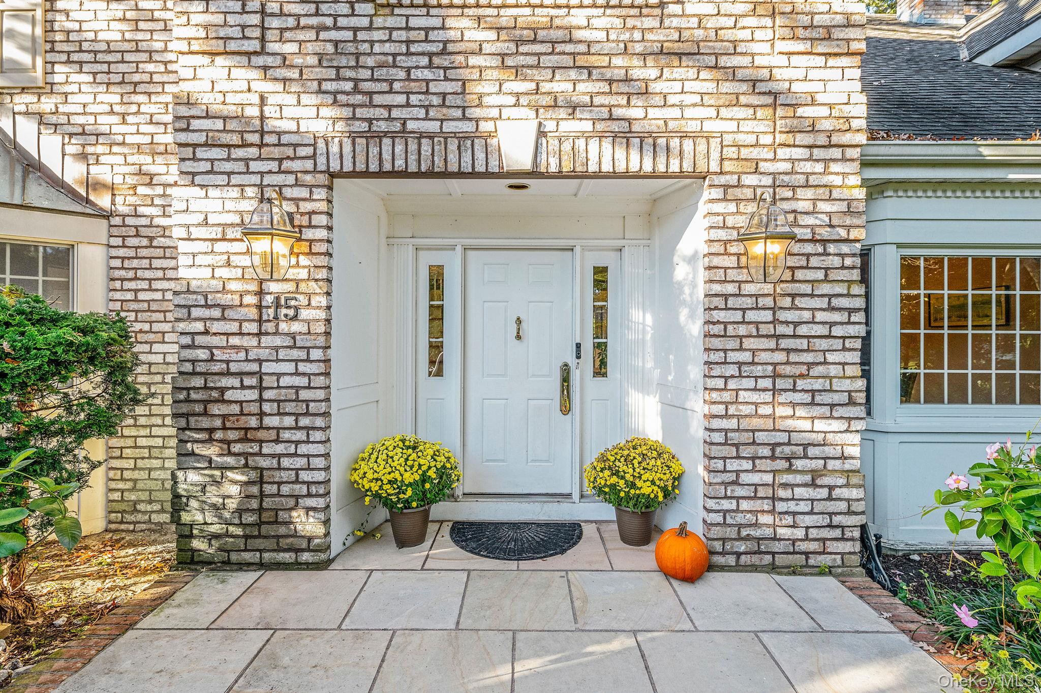 #3 photo, 15 Riviera Court, Great River , NY 11739