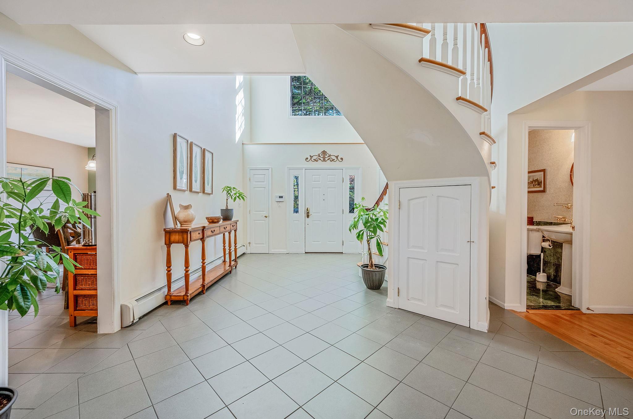 #8 photo, 15 Riviera Court, Great River , NY 11739