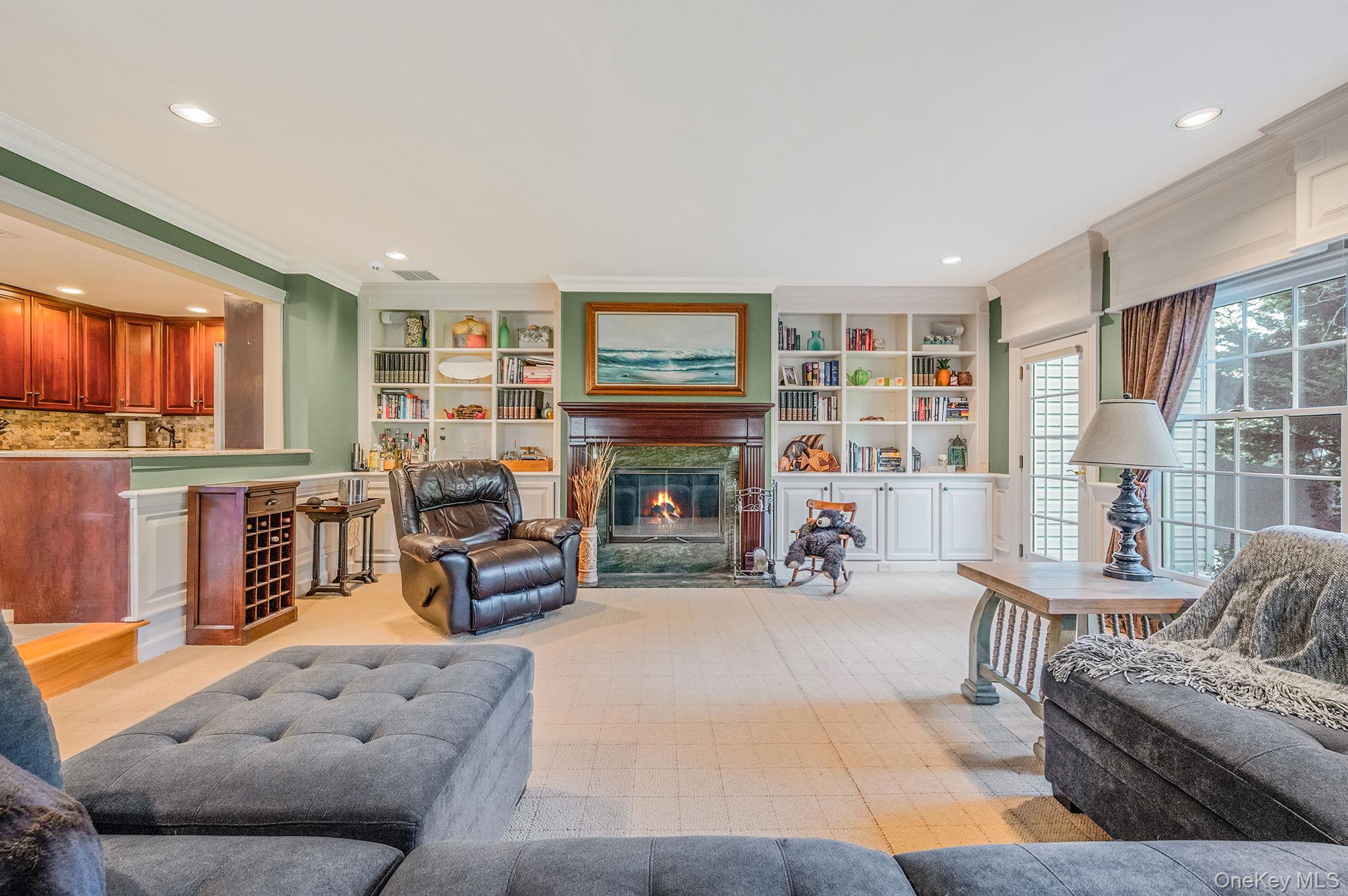 #9 photo, 15 Riviera Court, Great River , NY 11739