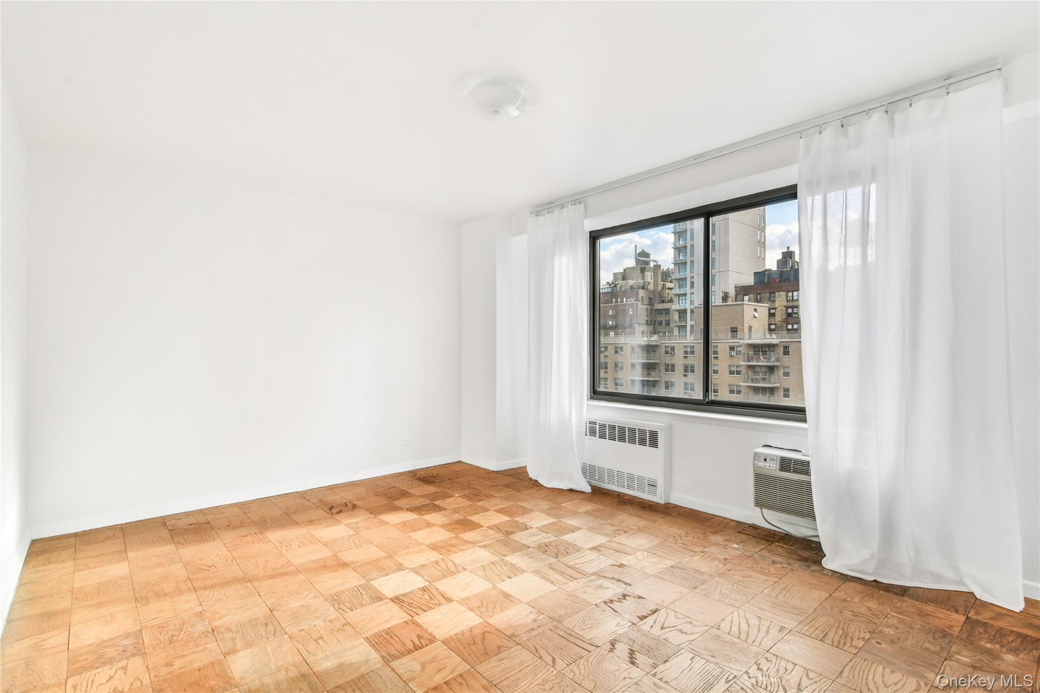 #4 photo, 382 Central Park, マンハッタン New York (Manhattan) , NY 10025