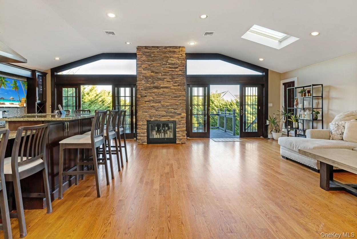 #11 photo, 135 Ocean Avenue, Massapequa , NY 11758