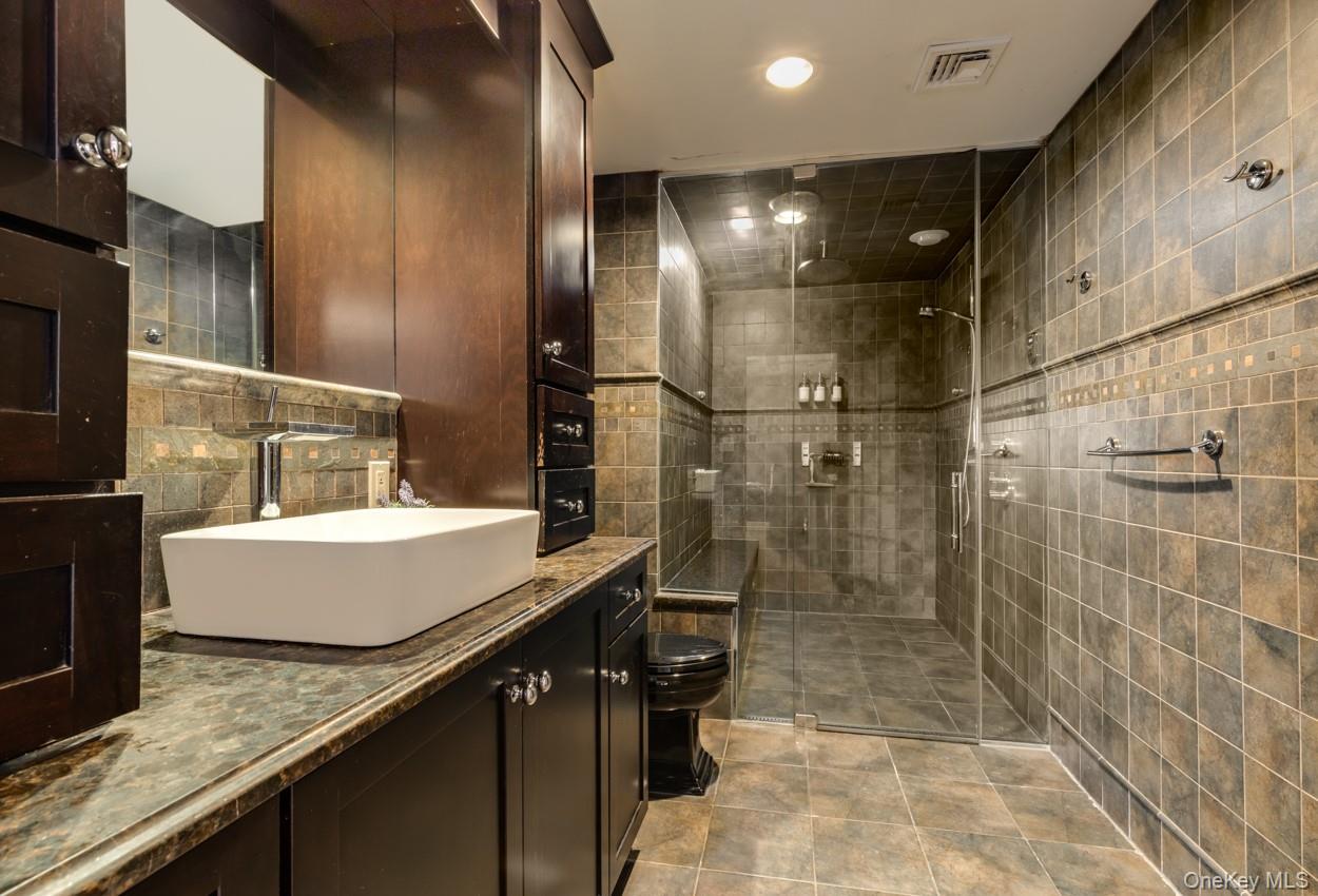 #19 photo, 135 Ocean Avenue, Massapequa , NY 11758