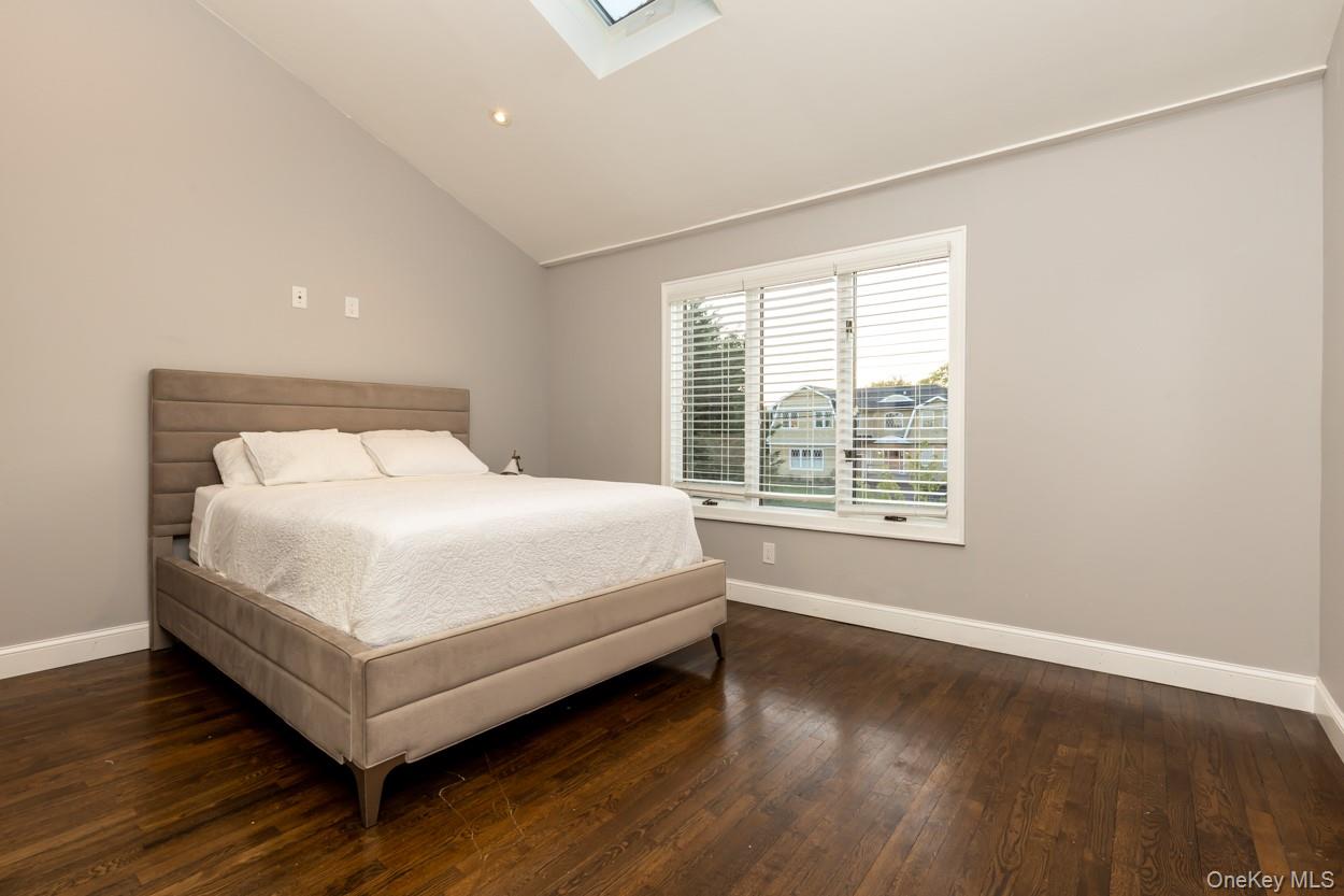 #20 photo, 135 Ocean Avenue, Massapequa , NY 11758