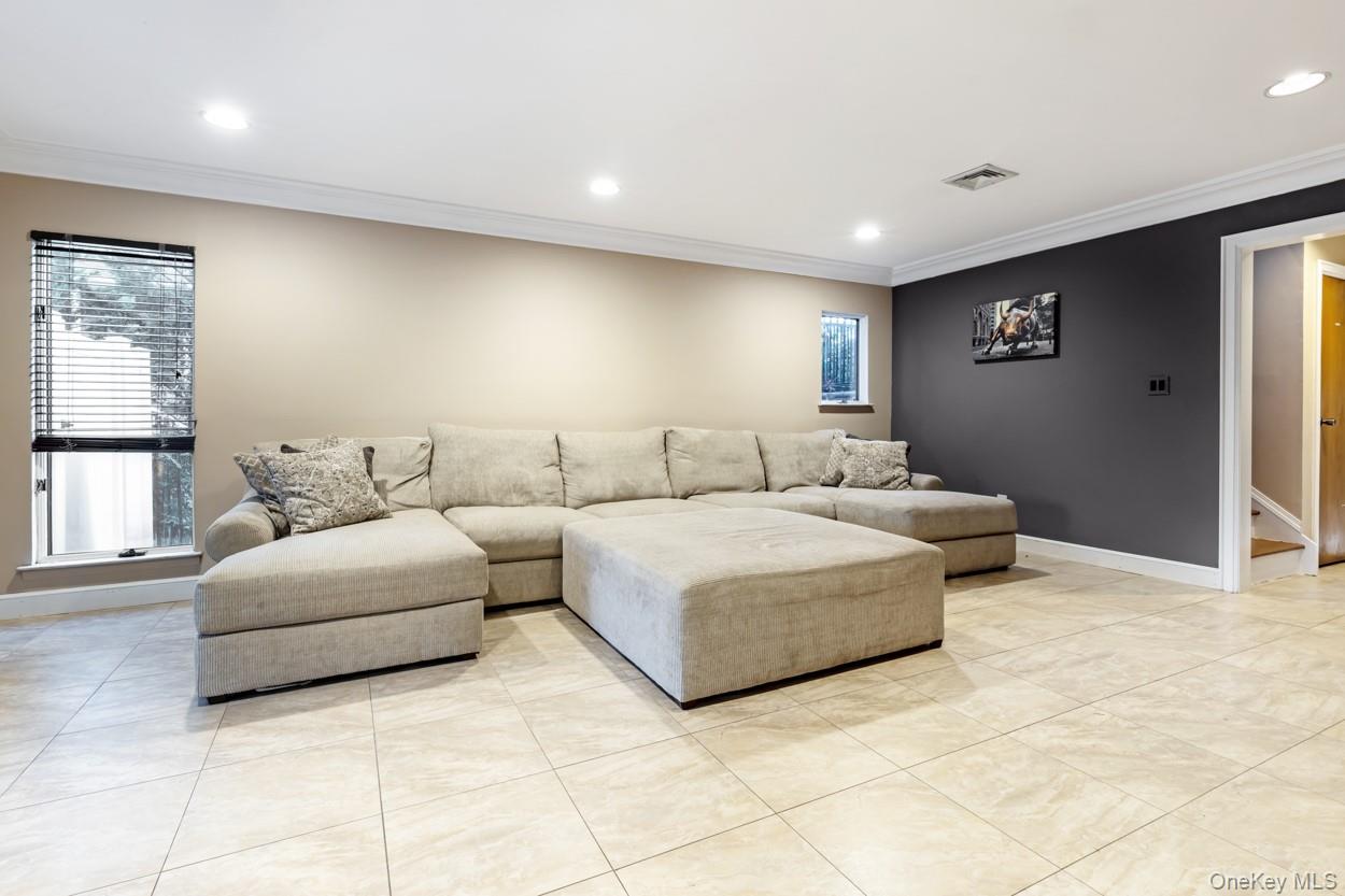 #7 photo, 135 Ocean Avenue, Massapequa , NY 11758