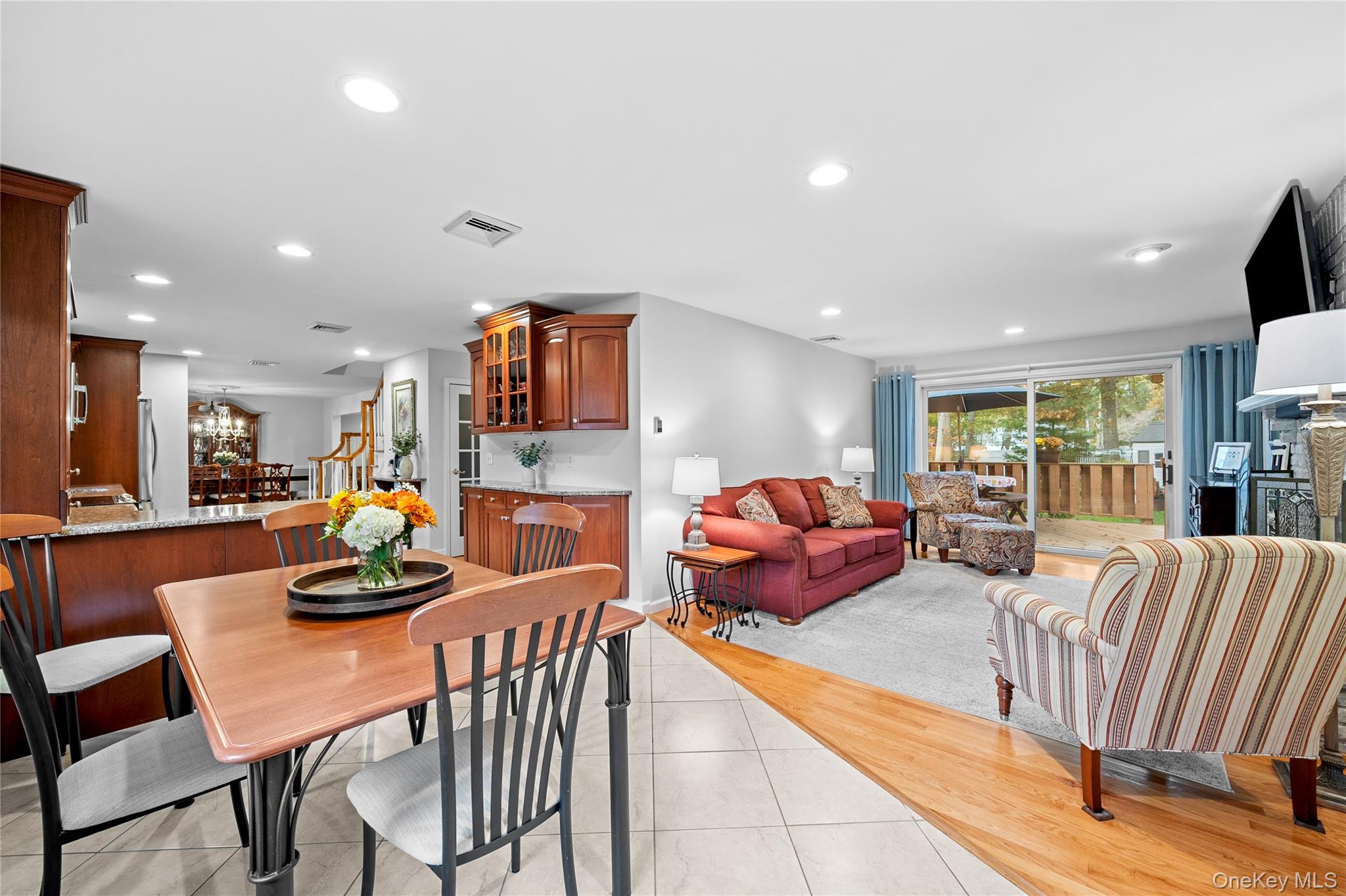 #8 photo, 314 Brookville Avenue, サフォーク郡 Islip , NY 11751