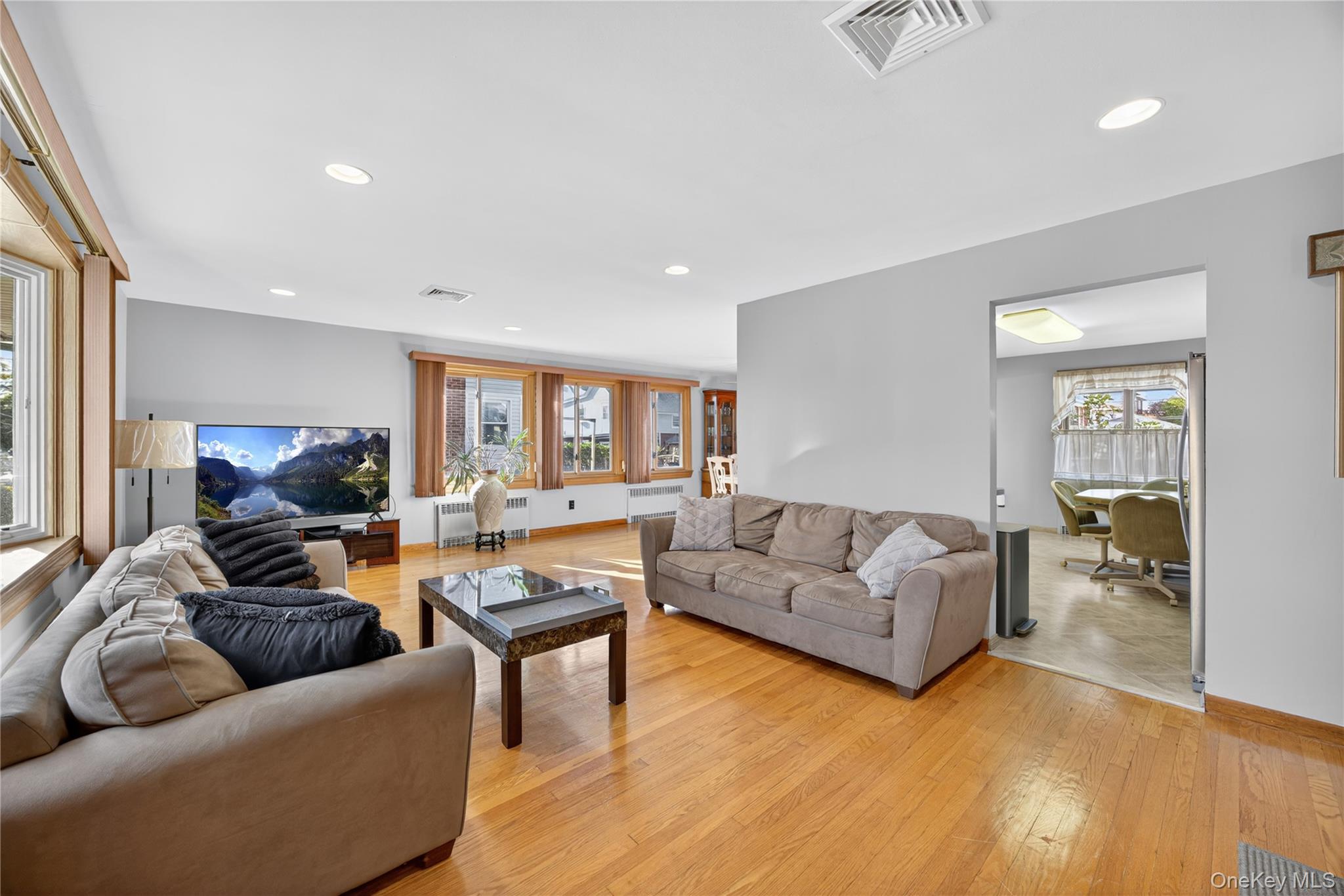 #3 photo, 200 Mallory Avenue, スタテンアイランド Staten Island , NY 10305