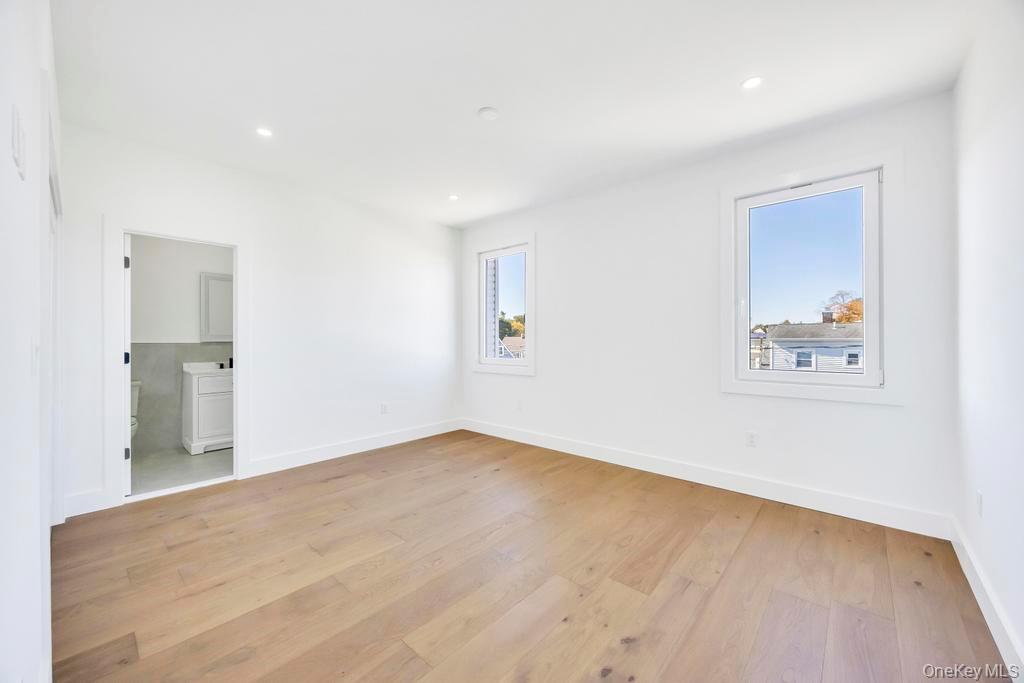 #13 photo, 14 Bark Lane, ナッソー郡 Levittown , NY 11756