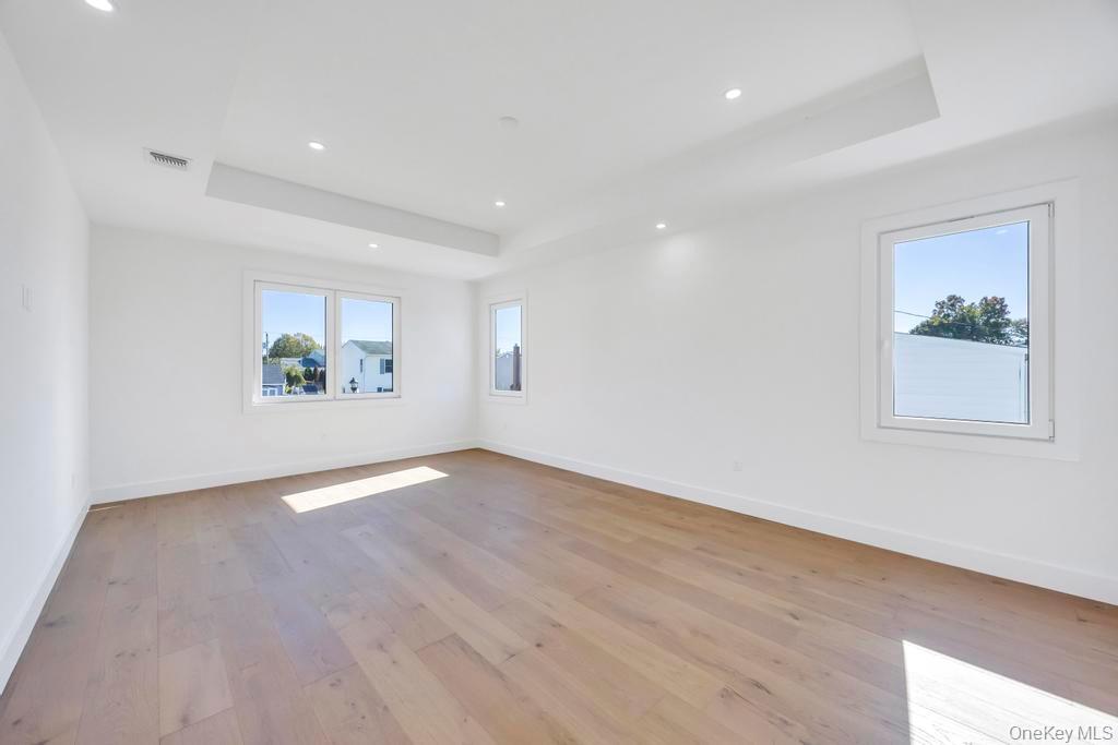 #18 photo, 14 Bark Lane, ナッソー郡 Levittown , NY 11756