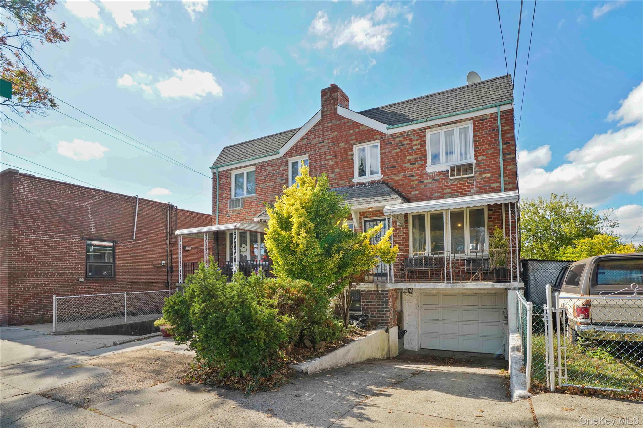 #2 photo, 5444 69th Street, クイーンズ区 Maspeth , NY 11378