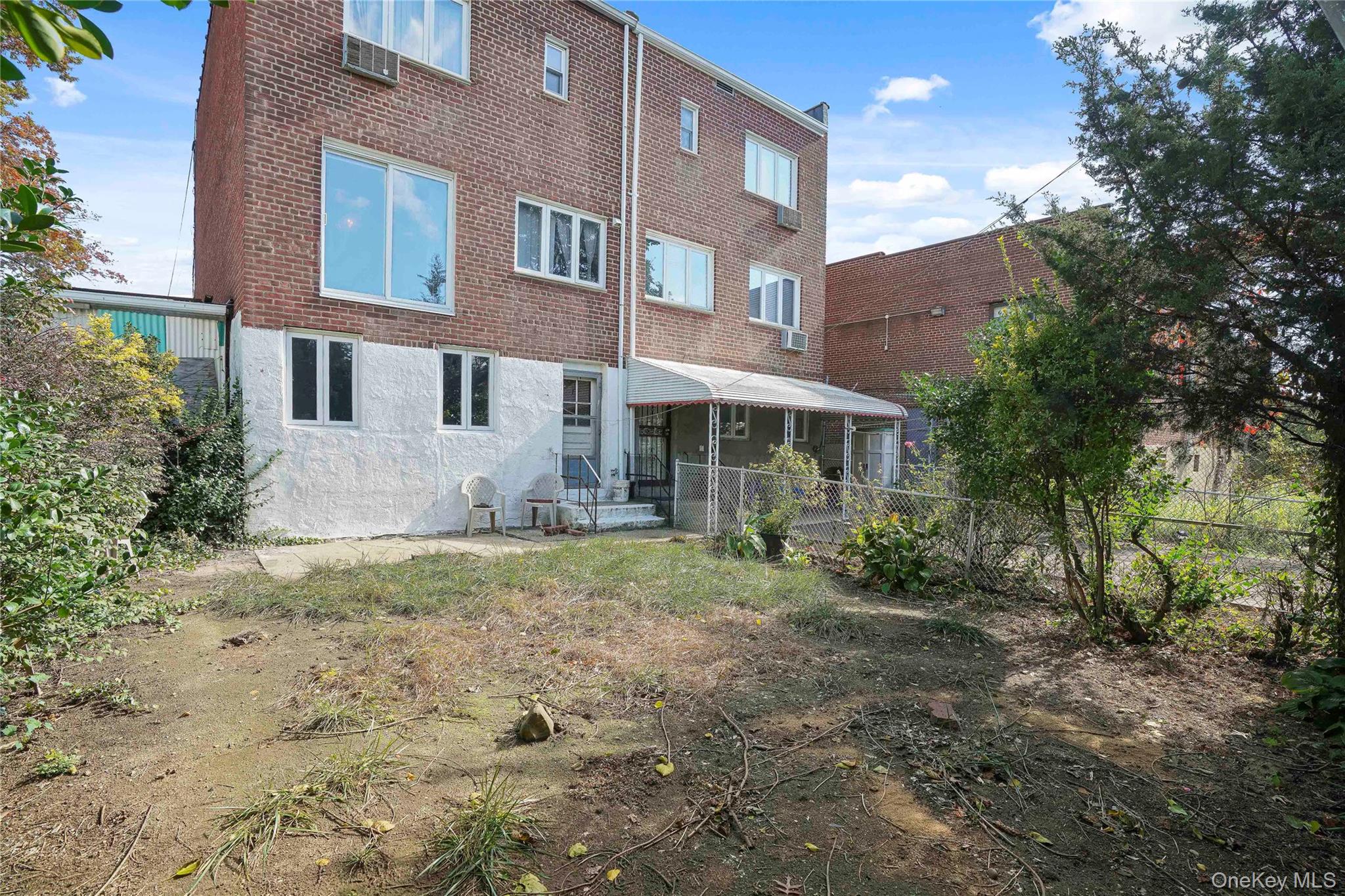 #7 photo, 5444 69th Street, クイーンズ区 Maspeth , NY 11378