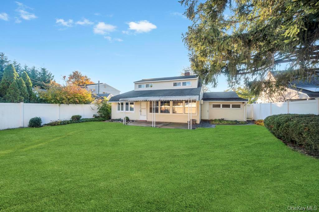 #11 photo, 51 Fireplace Lane, ナッソー郡 Hicksville , NY 11801