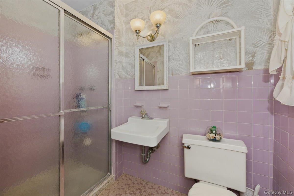 #14 photo, 10 Gate Lane, West Islip , NY 11795