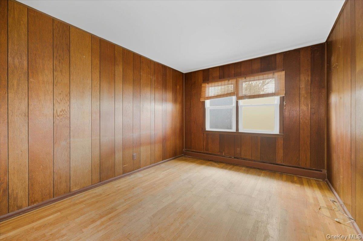 #17 photo, 10 Gate Lane, West Islip , NY 11795