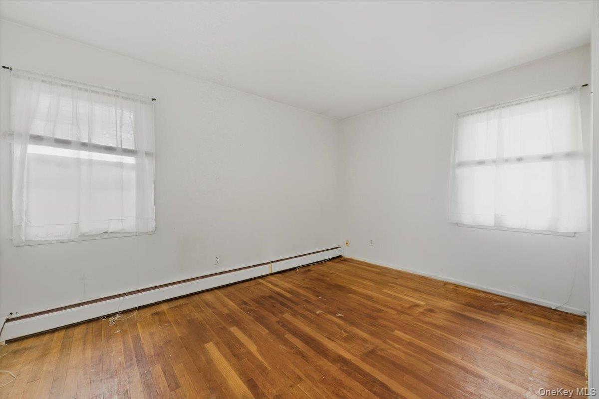 #18 photo, 10 Gate Lane, West Islip , NY 11795