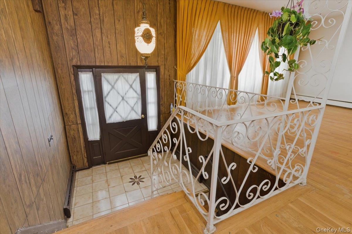 #3 photo, 10 Gate Lane, West Islip , NY 11795