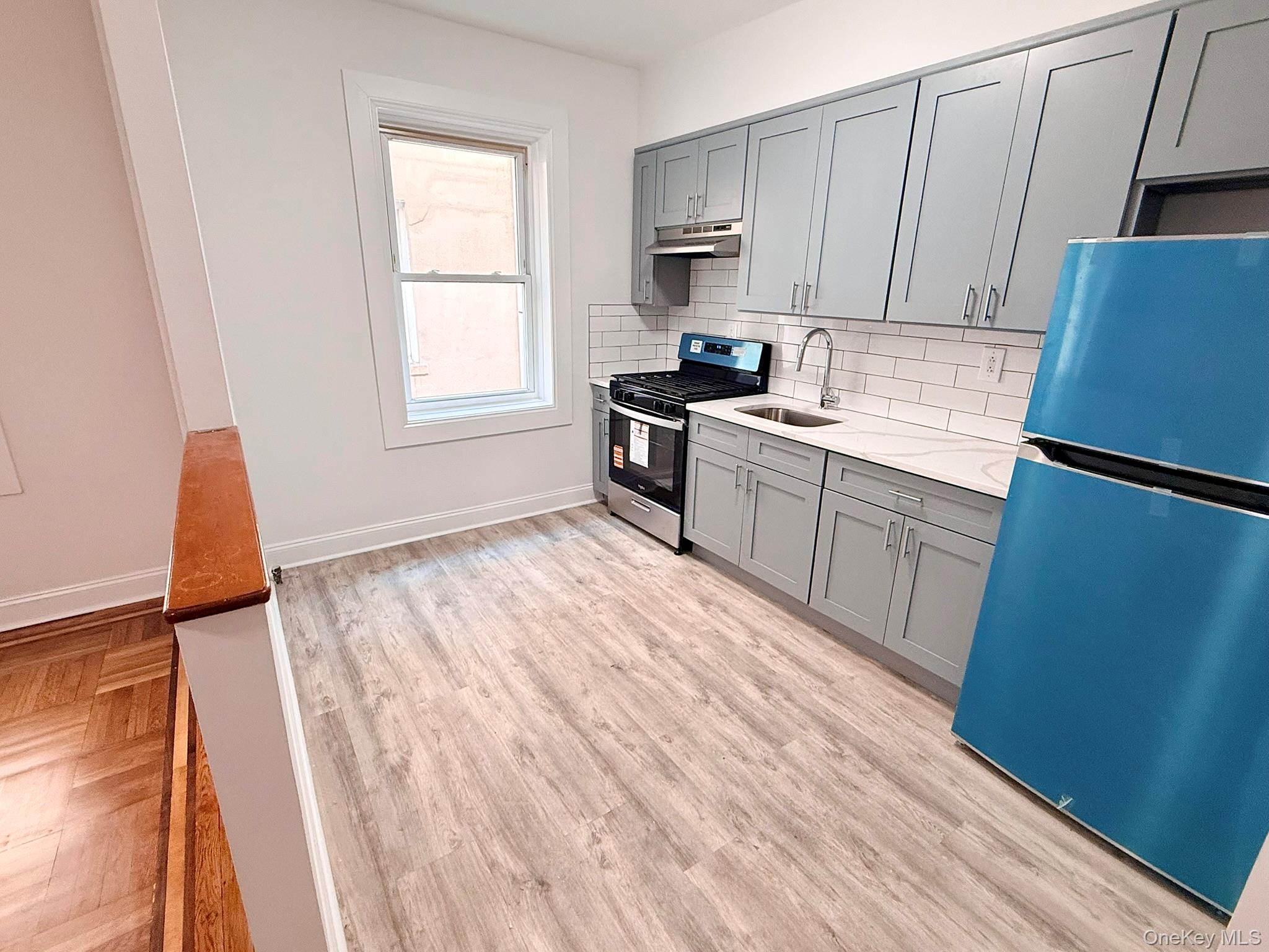 #1 photo, 47-48 43 Street, クイーンズ区 Woodside , NY 11377