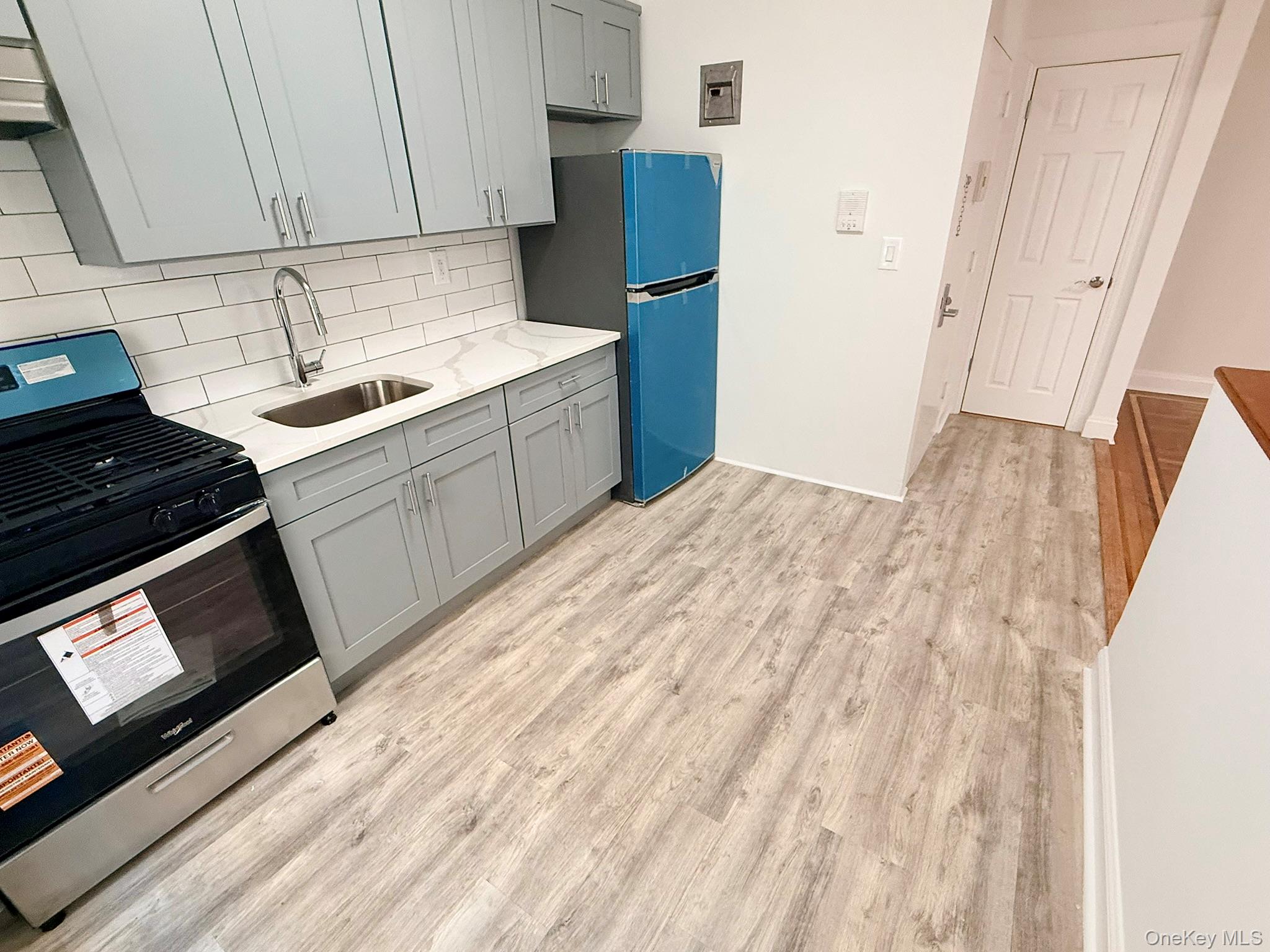 #3 photo, 47-48 43 Street, クイーンズ区 Woodside , NY 11377