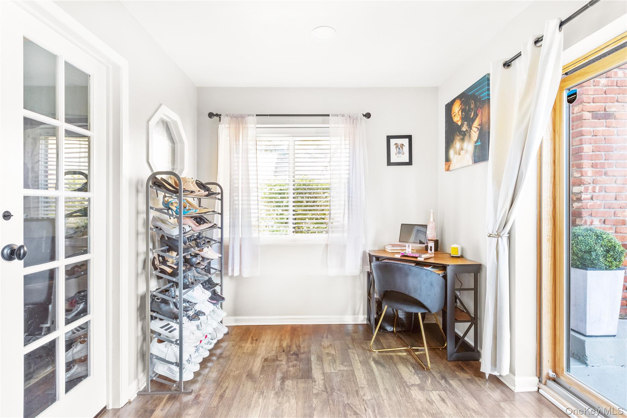 #10 photo, 93 Gauguin Court, Middle Island , NY 11953